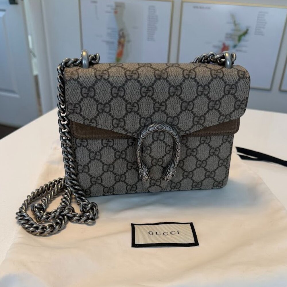 Gucci Dionysus GG Supreme Small Shoulder Bag